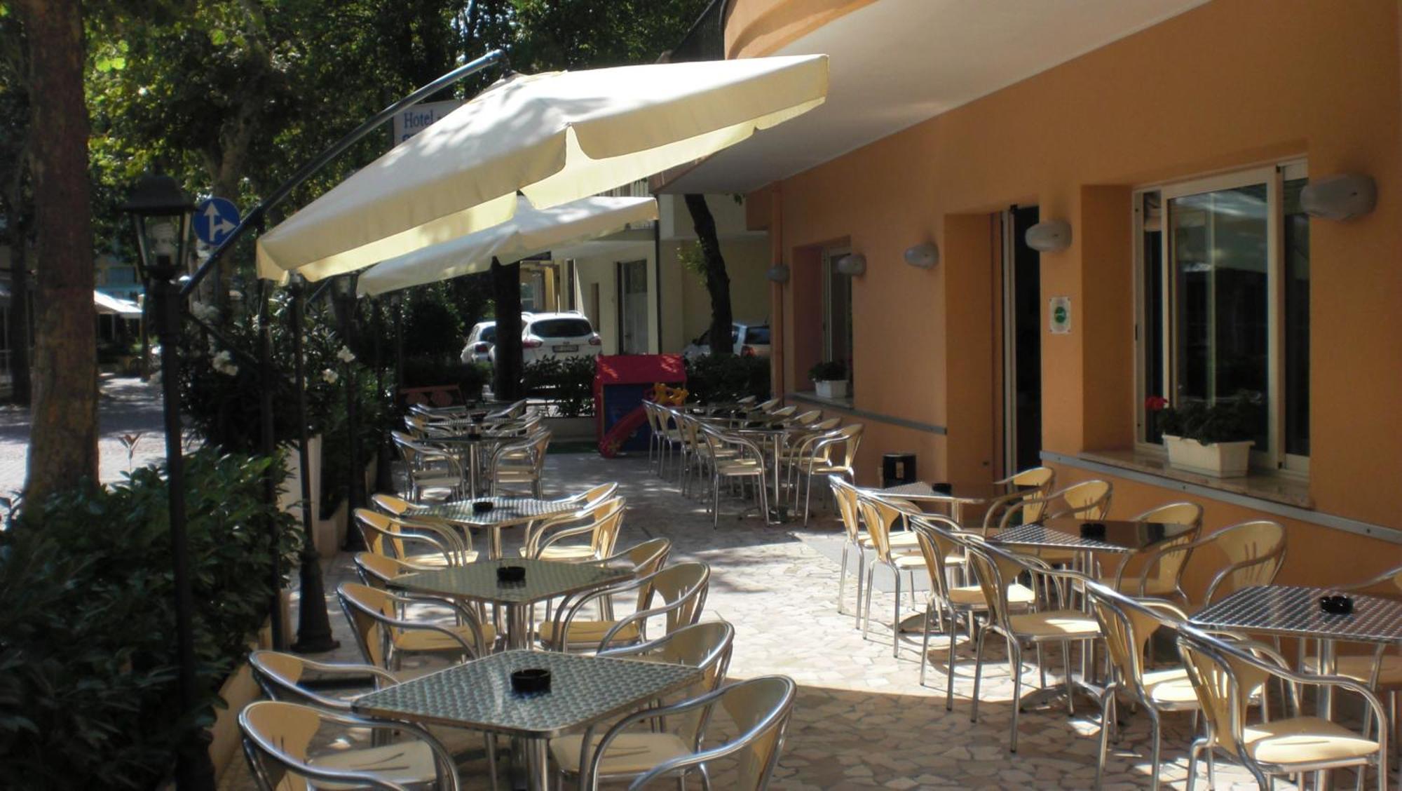 Hotel Silvia Misano Adriatico Εξωτερικό φωτογραφία