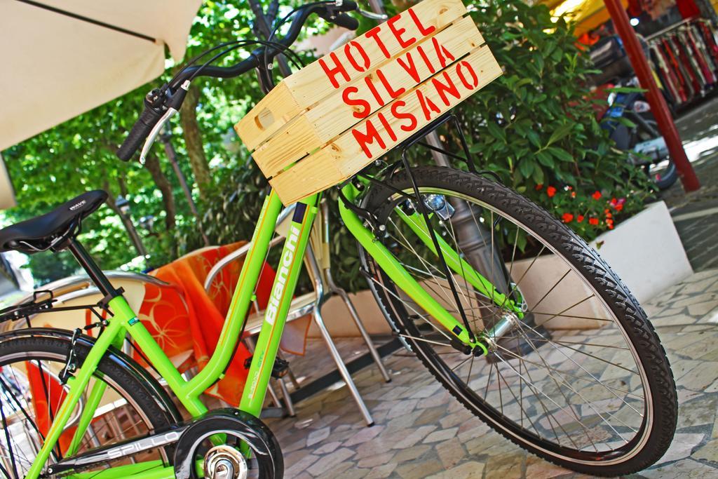 Hotel Silvia Misano Adriatico Εξωτερικό φωτογραφία